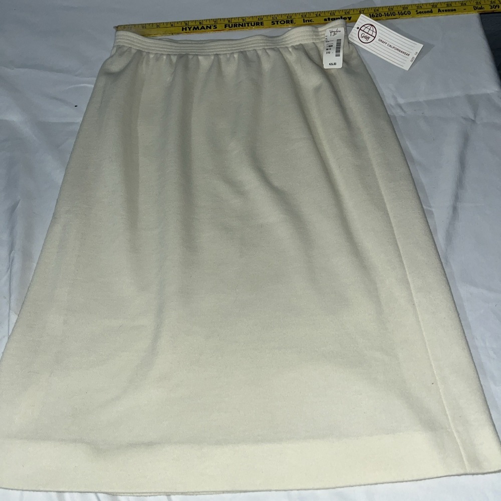 Vintage GRAFF Women Cream  Elastic Waist Pull On Skirt NWT